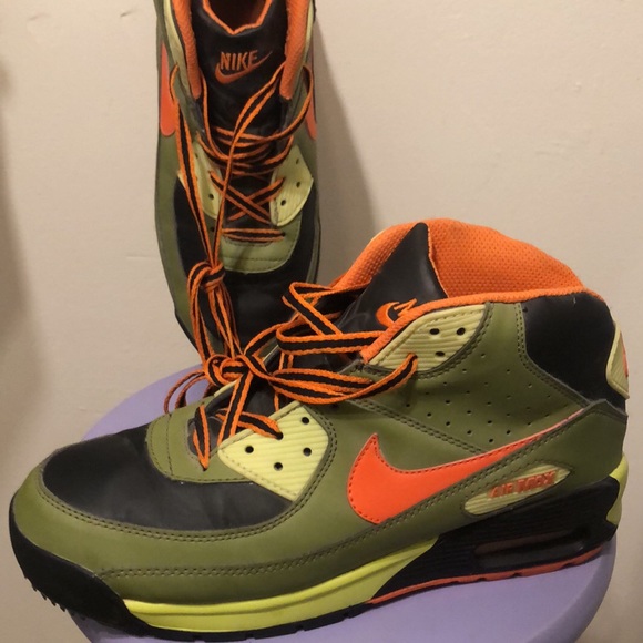 NIKE - AIR MAX 10US - Picture 3 of 5